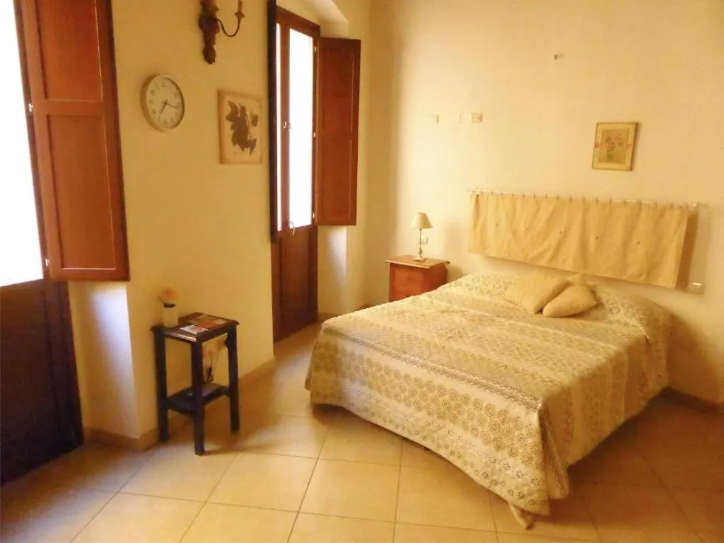 L'Antica Torre Caralis Holiday Cagliari 2*,  Italy